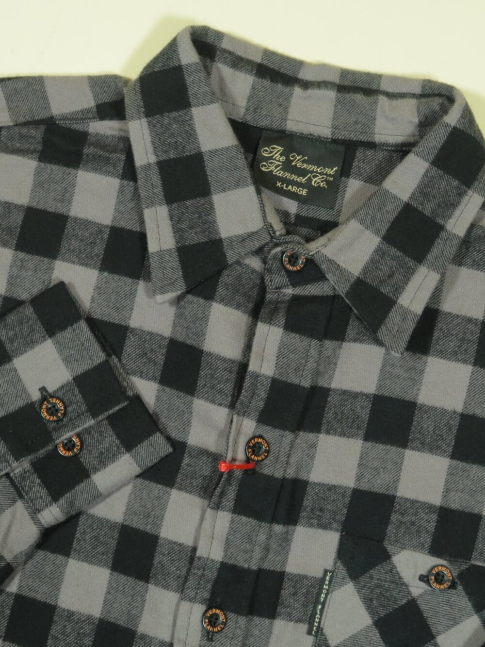 The Vermont Flannel Company Flannel Shirt Mens XL Gray Black Plaid Cotton